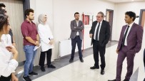 DİŞ TEDAVİSİ - Gazeteci Ardan Zentürk Diş Hekimliği Fakültesinde Söyleşiye Katıldı
