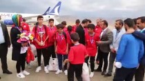 GENÇLİK VE SPOR İL MÜDÜRÜ - İspanya'dan İkincilik Kupasını Alan Gençler, Şırnak'a Döndü
