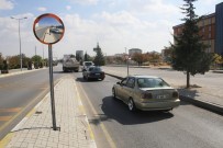Karaman Belediyesi'nden Kavşaklara Aynalı Önlem