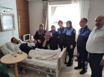 TÜRK SILAHLı KUVVETLERI - Polislerden Yaralı Askerlere Ziyaret