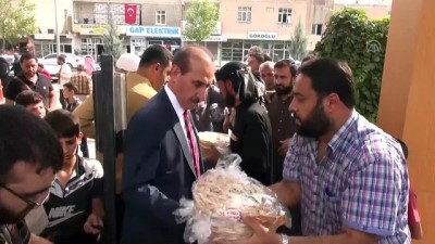 Sınır Hattındaki Suriyeli Ailelere Ekmek Yardımı
