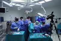 ÜNİVERSİTE HASTANESİ - Tıp Camiasına 'Mega' Ders