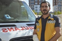 AMBULANS ŞOFÖRÜ - Ambulans Şoföründen Örnek Davranış