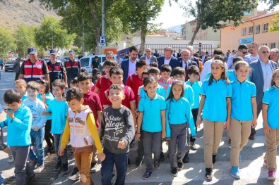 Başkan Öztürk Açıklaması 'Trafikte Riayet Etmemiz Gereken Konu Yayaların Önceliğidir'