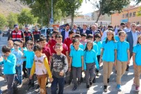 YUNUS EMRE ALTıNER - Başkan Öztürk Açıklaması 'Trafikte Riayet Etmemiz Gereken Konu Yayaların Önceliğidir'