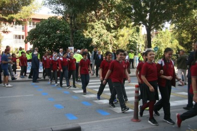 Denizli'de 73 Noktada 'Yaya Güvenliğinin Nöbetçisiyiz' Etkinliği