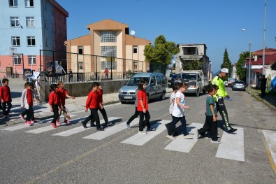 Kabadüz'de 'Yaya Geçidi Nöbeti' Etkinliği