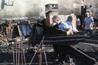 ÇATI KATI - Kartal Belediyesinden Yangında Zarar Gören Binaya Müdahale