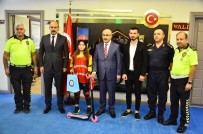 TRAFİK GÜVENLİĞİ - 'Kemerin Ses Getirsin' Yarışmasını Kazanan Yaren'e Scooter