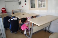 DEPREM SİMÜLASYONU - Simülasyon Tırı İle Depremi Birebir Yaşadılar