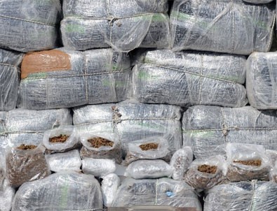 Son yılların en büyük uyuşturucu operasyonu: 1 ton 881 kilo uyuşturucu ele geçirildi
