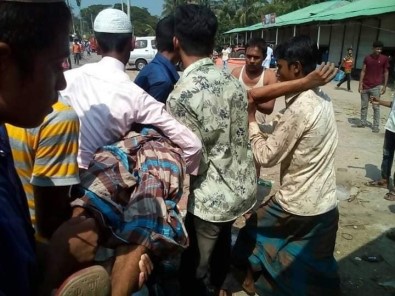 Bangladeş'te İslamiyet'e hakaret ortalığı karıştırdı
