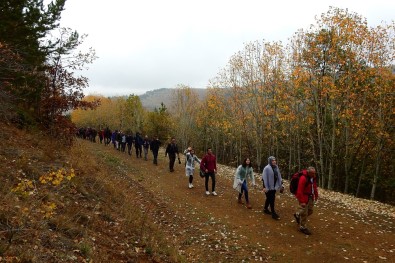 Gümüşhaneli Dağcılar Sonbaharın Tadını Çıkarmaya Devam Ediyor