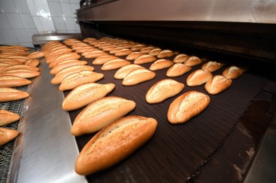 Mersin'de Halk Ekmek Fabrikası'nda İyileştirme Çalışmaları Sürüyor