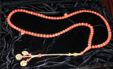 (ÖZEL) Bankadan Kasa Kiraladı, 300 Adet Tespih Koleksiyonunu Gözü Gibi Koruyor