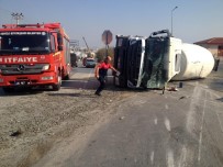 Beton Mikseri İle Kamyon Çarpıştı Açıklaması 1 Yaralı