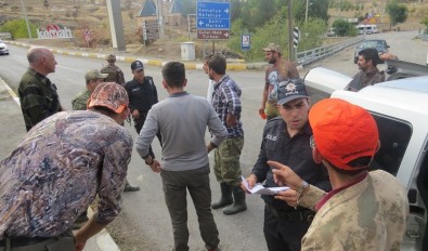Erzincan'da Kaçak Keklik Ve Tavşan Avlayan 5 Kişi Yakalandı