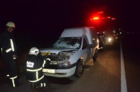 PATLAMA SESİ - Yardıma Diye Giden Şoförün Arabasında Patlama