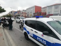 YUNUS POLİSİ - Avcılar'da Yunus Polisinin Karıştığı Trafik Kazası Açıklaması 1 Polis Yaralı
