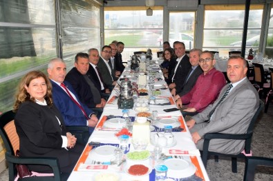 Başkan Erdoğan, Mahalle Muhtarlarıyla Buluştu