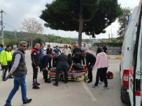 TRAFİK LAMBASI - Erdek'te Kaza Açıklaması 1 Yaralı