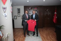 A MİLLİ FUTBOL TAKIMI - Güneş'ten Trabzon Emniyet Müdürü Alper'e Ziyaret