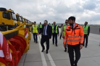KARLA MÜCADELE - İstanbul Havalimanında Kış Hazırlıkları Tamamlandı
