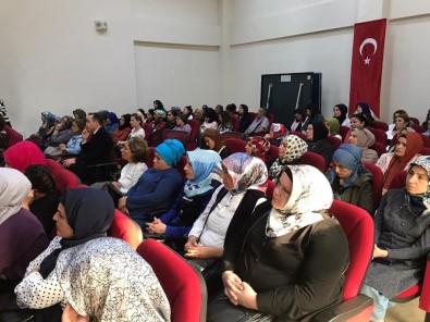 Kadınlara Yönelik Hizmet Semineri