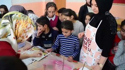 Köy Okulundaki Öğrencilerden Mehmetçiğe 'Ebru'lu Destek