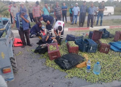 Mersin'de Tarım Aracı Devrildi Açıklaması 7 Yaralı