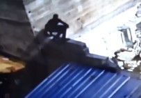 HIRSIZ - Örümcek Adam Gibi Hırsız