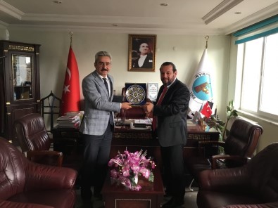 Rektör Akgül Açıklaması 'Belediyelerle İşbirliğini Güçlendiriyor'