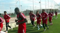 RıZA ÇALıMBAY - Sivasspor'da Antalyaspor Maçı Hazırlıkları