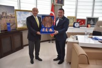 NIHAT ÖZDEMIR - TFF Başkanı Özdemir'den Başkan Beyoğlu'na Ziyaret