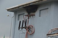 YÜKSEK GERİLİM HATTI - Trafoda Elektrik Akımına Kapılan İşçi Ağır Yaralandı