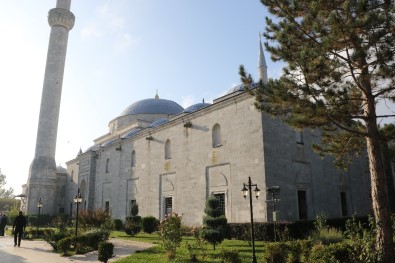 1. Uluslararası Balkan Tıp Eğitimi Sempozyumu Sağlık Müzesi'nde Gerçekleştirildi