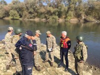 KARAYUSUFLU - AFAD 1. Derece Askeri Yasak Bölgede 60 Şişme Bot Topladı Ve İmha Etti