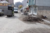KALDIRIM TAŞI - Ağrı Belediyesi Sezon Sonuna Çalışarak Giriyor