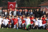 NEVZAT TAŞDAN - Barış Pınarı Harekatı'na Destek İçin Polisler Ve Askerler Moral Maçında Oynadı