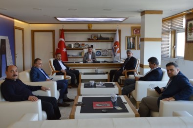 Başkan Özdemir Açıklaması 'Ayrımız, Gayrımız Yok'