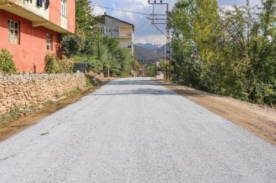 Bitlis Belediyesinden Yol Çalışmaları