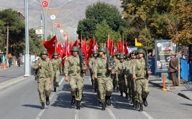 Erzincan'da 29 Ekim Provası Yapıldı
