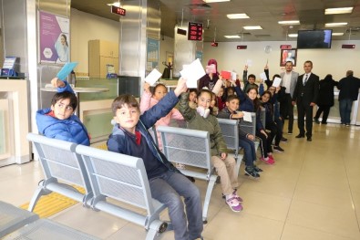 Minik Öğrenciler PTT'nin Kuruluşunu Mektup Göndererek Kutladı