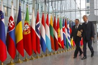 BASAT ÖZTÜRK - Bakan Akar, NATO Karargahında