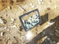 EDREMIT BELEDIYESI - Edremit Kalesi'ndeki Işıklandırmalar Tahrip Edildi