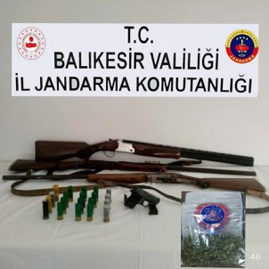 Manyas'ta Uyuşturucu Ve Silah Operasyonu