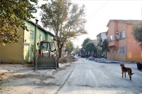 ALIFUATPAŞA - Suat Yalkın Caddesi'nde Çalışmalar Devam Ediyor