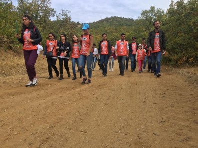 TEMA Gönüllülerinden Toprağa Saygı Yürüyüşü