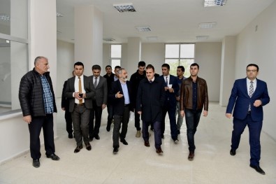 Vali Akbıyık, İŞGEM Binasında İncelemelerde Bulundu