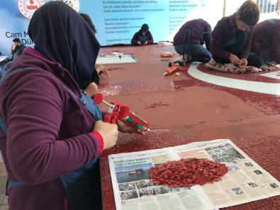 Cam Mozaikten Dev Türk Bayrağı Beykoz'da Hazırlanıyor